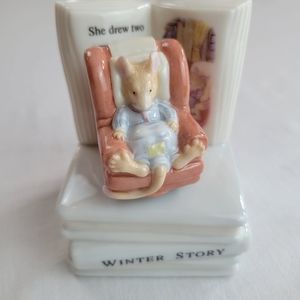Brambly Hedge, Jill Barklem Winter Story Mouse Music Box, Vintage in Box